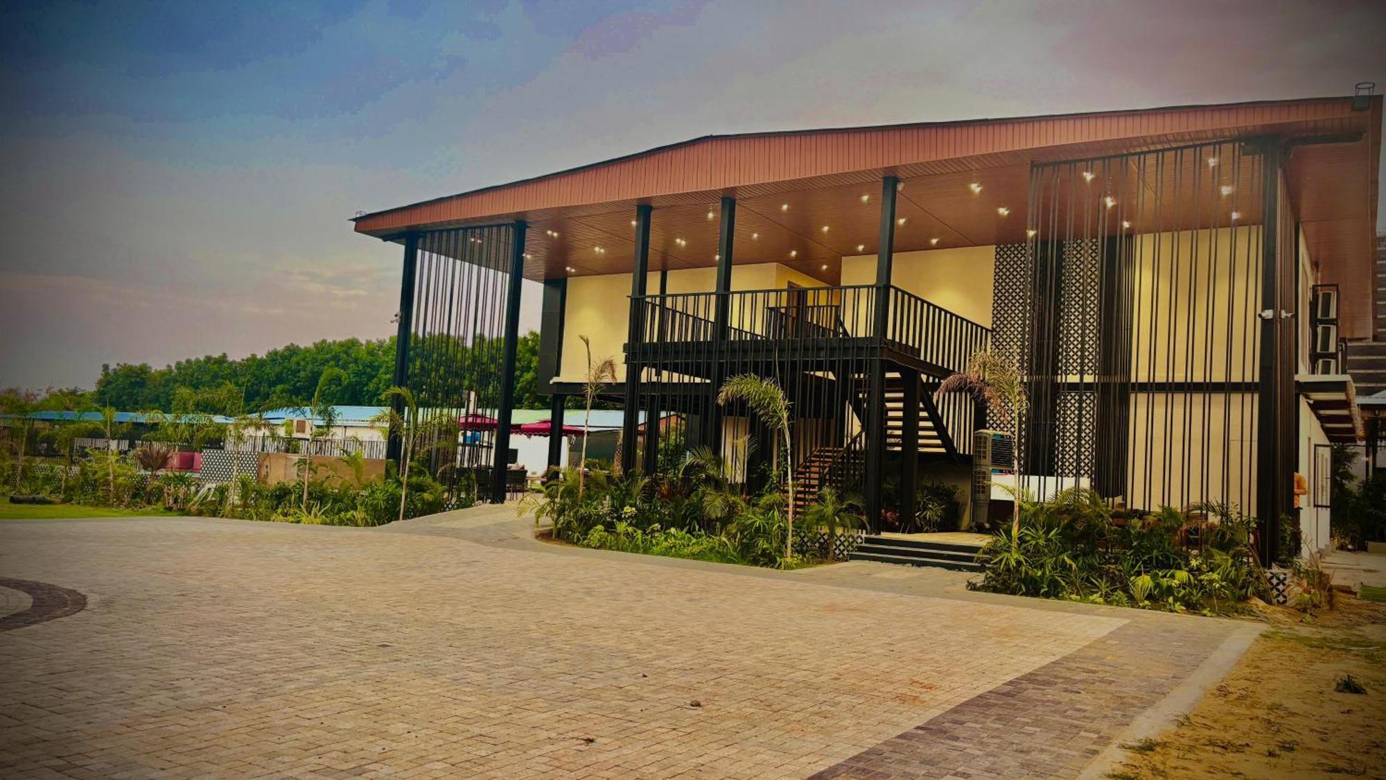 Vintclub Resort Lucknow Eksteriør billede
